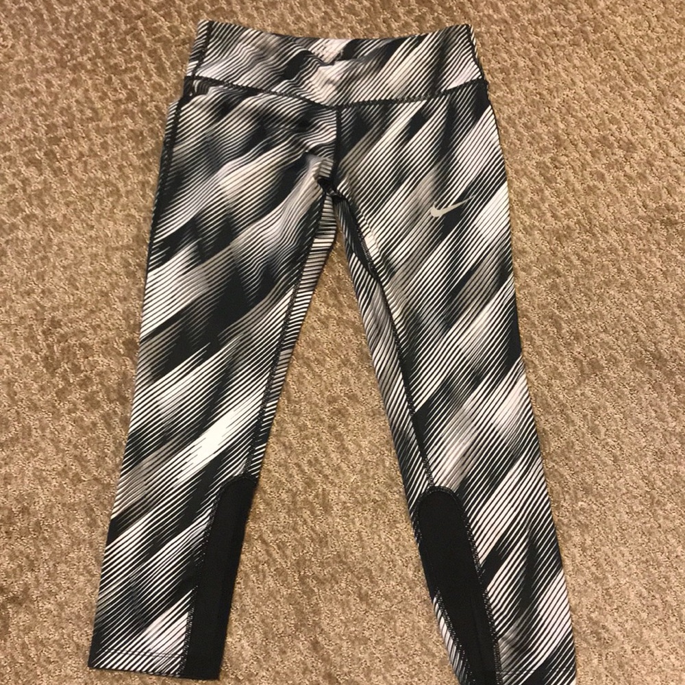 Nike capris
